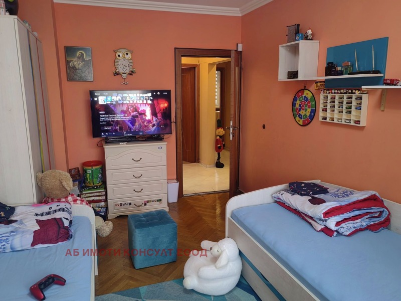 Дава под наем 3-СТАЕН, гр. София, Фондови жилища, снимка 8 - Апартаменти - 53411697