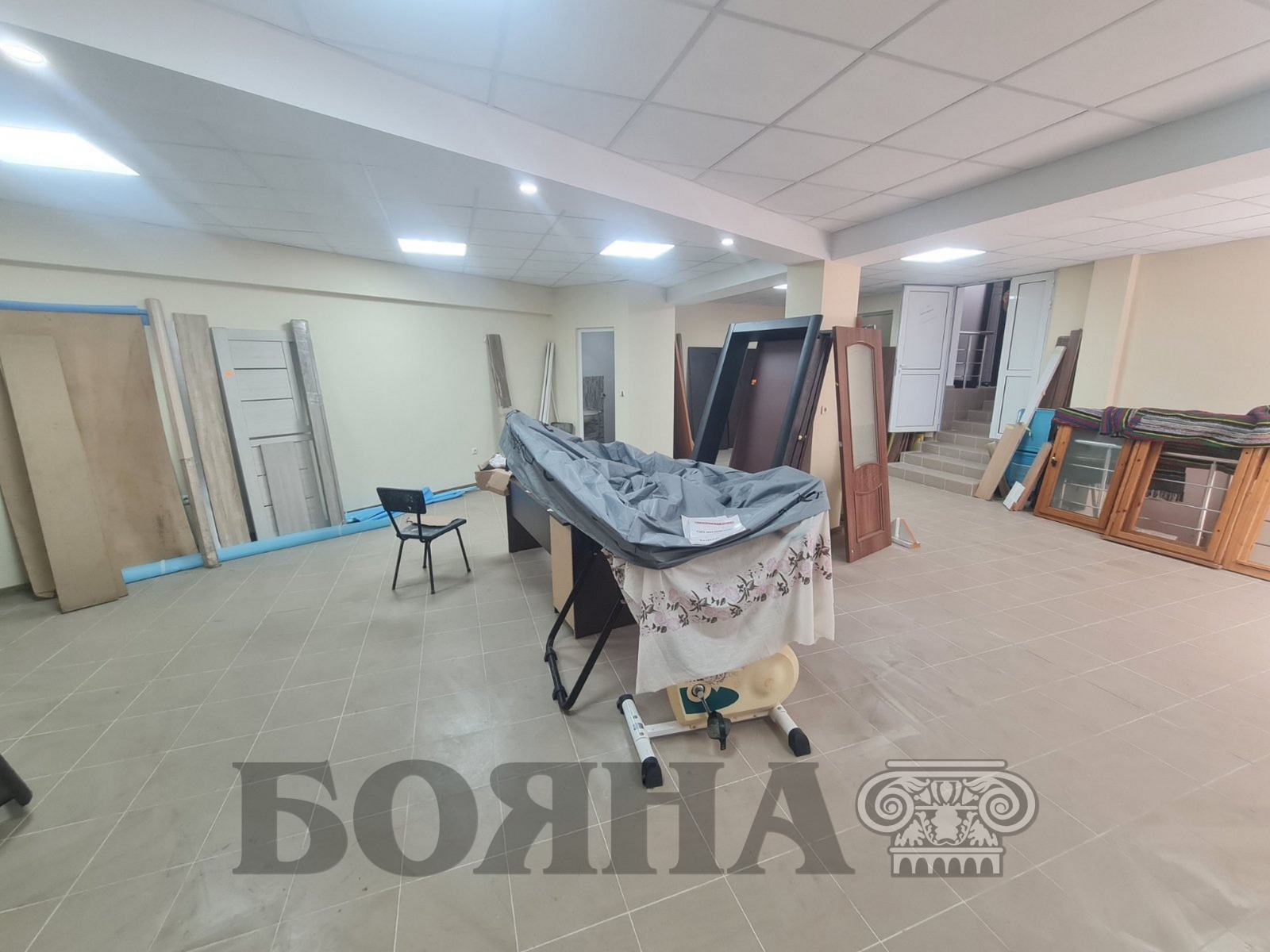 Дава под наем МАГАЗИН, гр. Русе, Център, снимка 3 - Магазини - 56021486