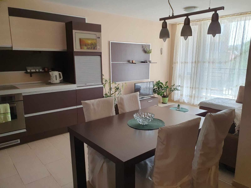 Дава под наем 2-СТАЕН, гр. Варна, Окръжна болница-Генерали