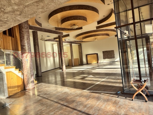 Дава под наем ПРОМ. ПОМЕЩЕНИЕ, гр. Петрич, област Благоевград, снимка 9 - Производствени сгради - 52899253