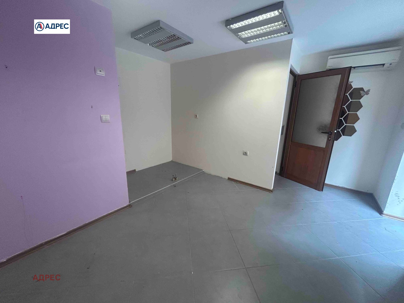 Дава под наем МАГАЗИН, гр. Варна, Лятно кино Тракия