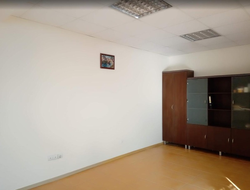 De inchiriat  Birou Plovdiv , Gagarin , 114 mp | 40244928 - imagine [2]