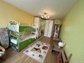 2 quartos Suhata reka, Sofia 6