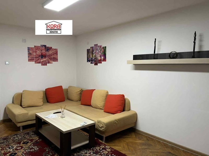 Под наем 3-СТАЕН, град Плевен, Идеален център • 350 € / 684.54 лв. • 27585999 1