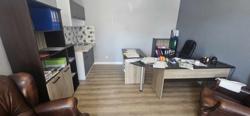 K pronájmu  Průmyslová budova Kardžali , Promišlena zona - B , 210 m2 | 54851023 - obraz [3]