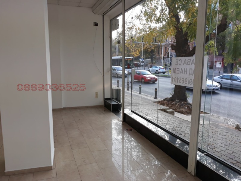 Kiadó  Üzlet Plovdiv , Centar , 70 négyzetméter | 23821700 - kép [6]