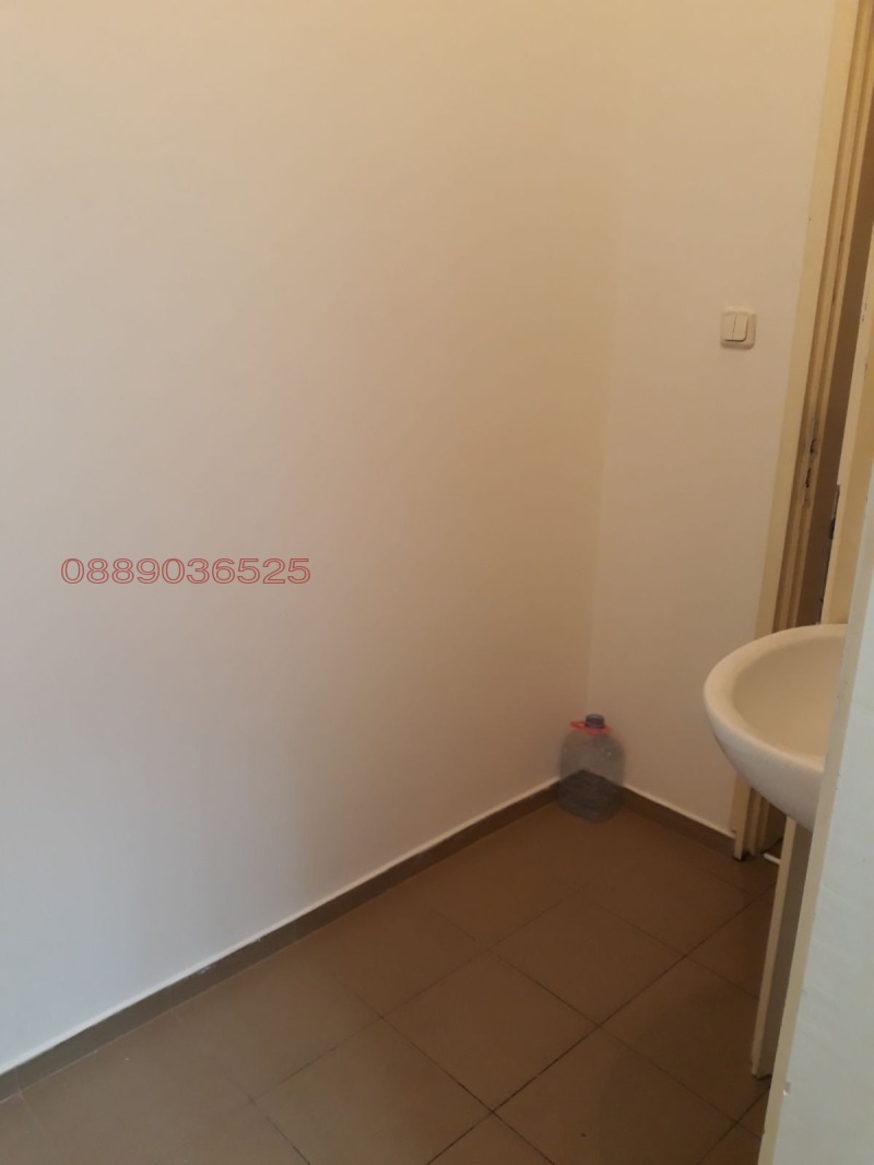 Kiadó  Üzlet Plovdiv , Centar , 70 négyzetméter | 23821700 - kép [11]