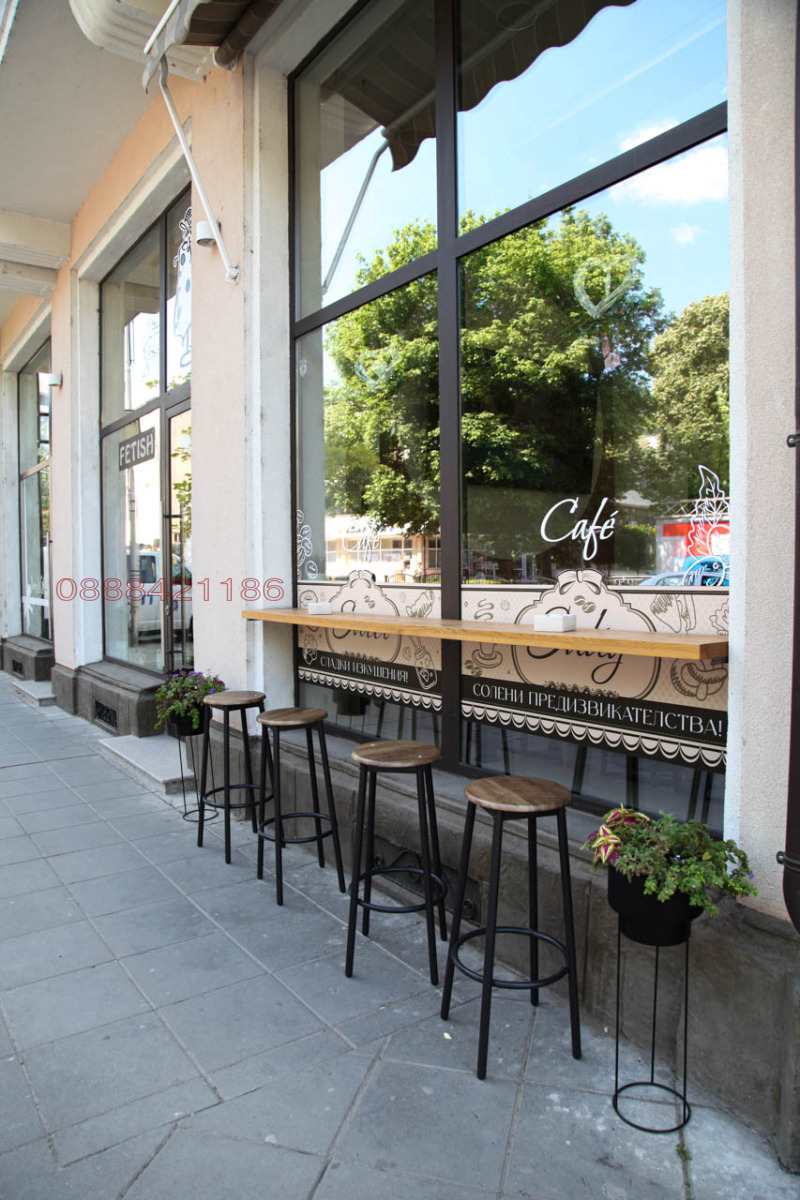 Дава под наем ЗАВЕДЕНИЕ, гр. Ловеч, Център, снимка 4 - Заведения - 53258847