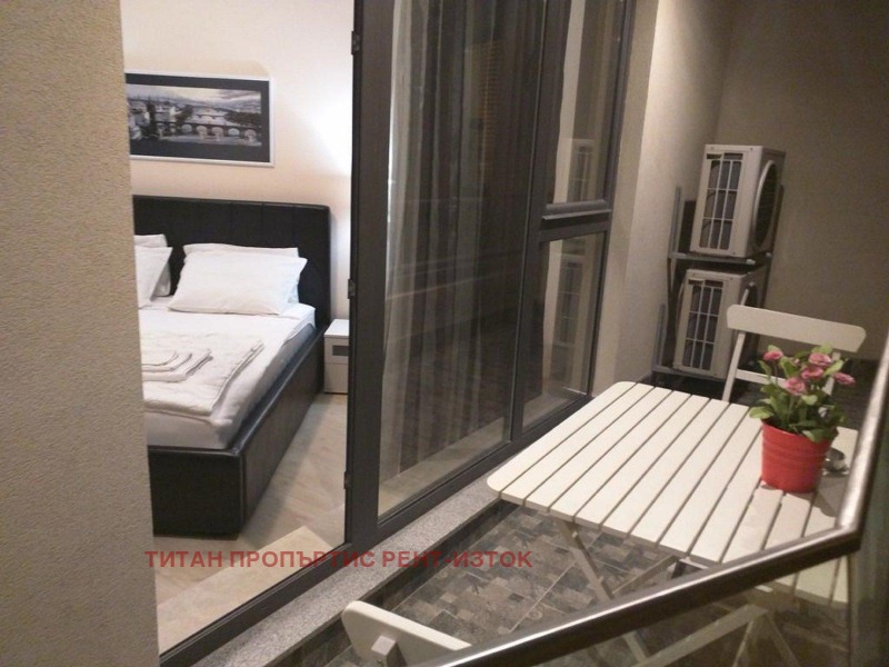 Издаје се  1 спаваћа соба Бургас , Центар , 70 м2 | 54954719 - слика [7]