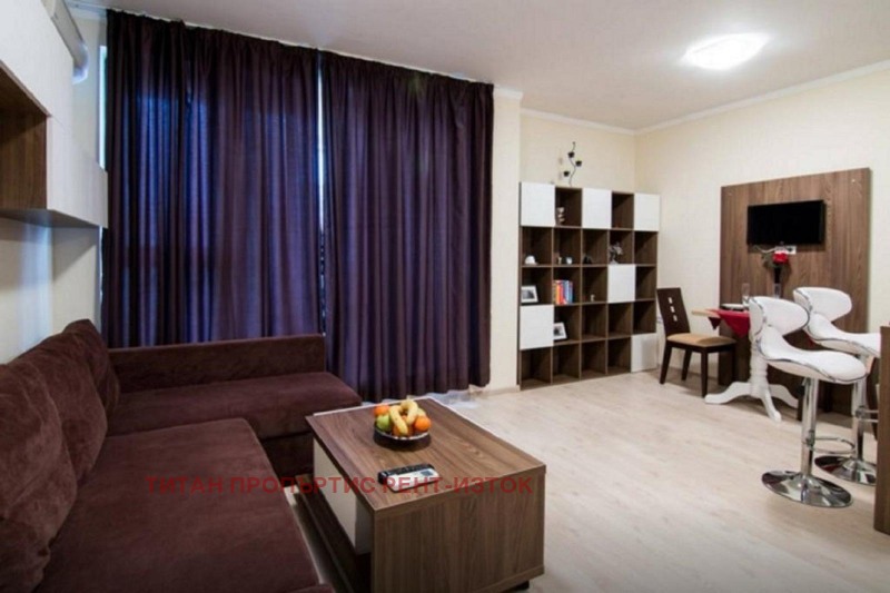 Издаје се  1 спаваћа соба Бургас , Центар , 70 м2 | 54954719 - слика [3]