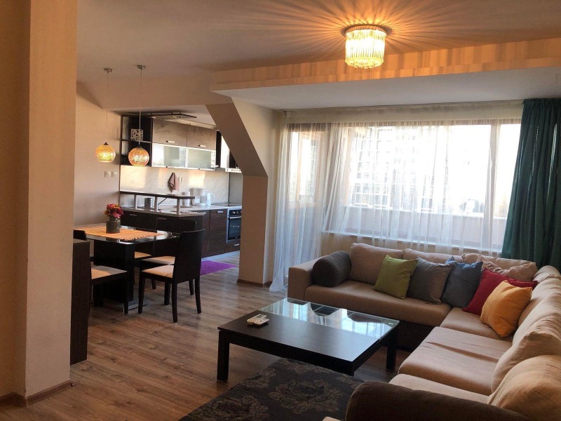 Vuokrattavana  2 makuuhuonetta Varna , Tšajka , 110 neliömetriä | 87193706