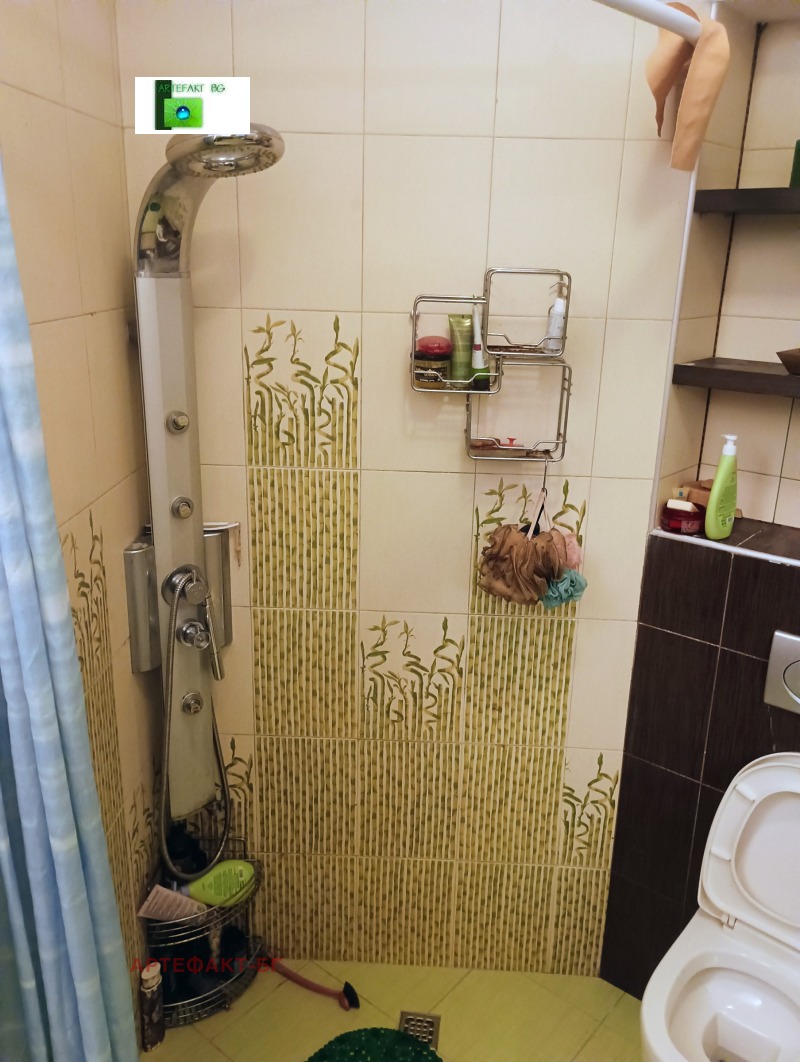 Zu vermieten  2 Schlafzimmer Sofia , Zentar , 100 qm | 19103115 - Bild [8]