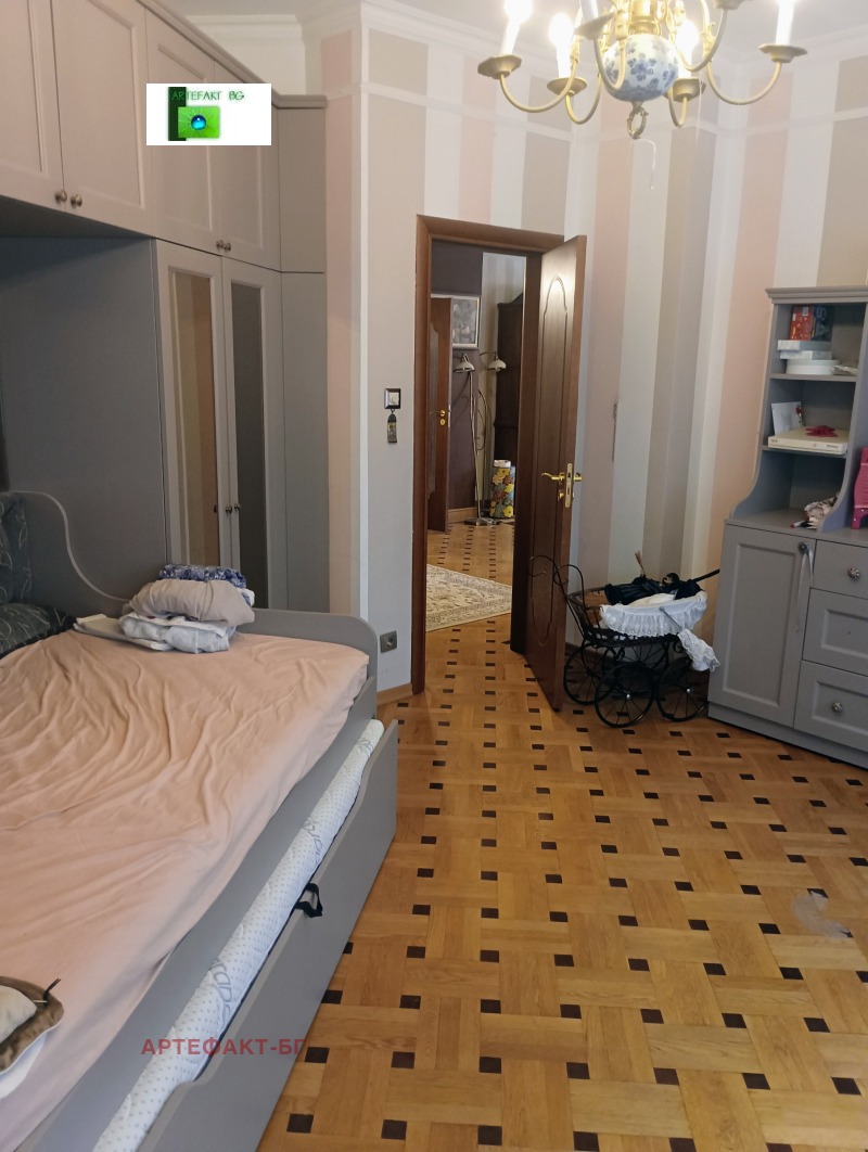 Zu vermieten  2 Schlafzimmer Sofia , Zentar , 100 qm | 19103115 - Bild [7]