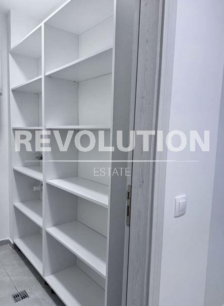 Дава под наем КЪЩА, гр. Варна, Галата, снимка 6 - Къщи - 53029902