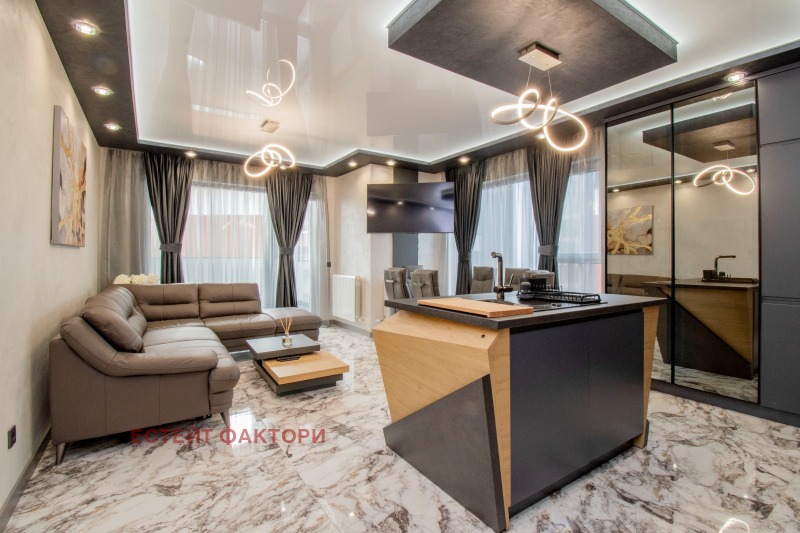 Издаје се  2 спаваће собе Софија , Крастова вада , 150 м2 | 29792937