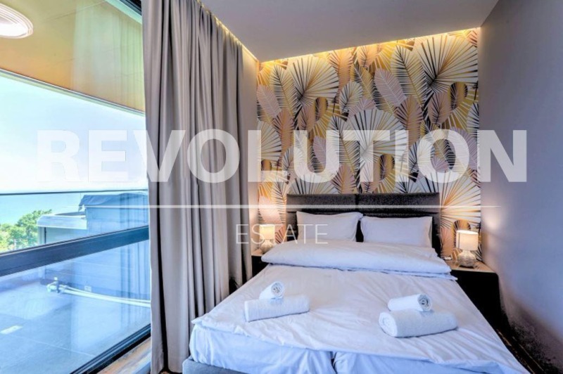 De inchiriat  3 dormitoare Varna , Galata , 207 mp | 49401030 - imagine [16]