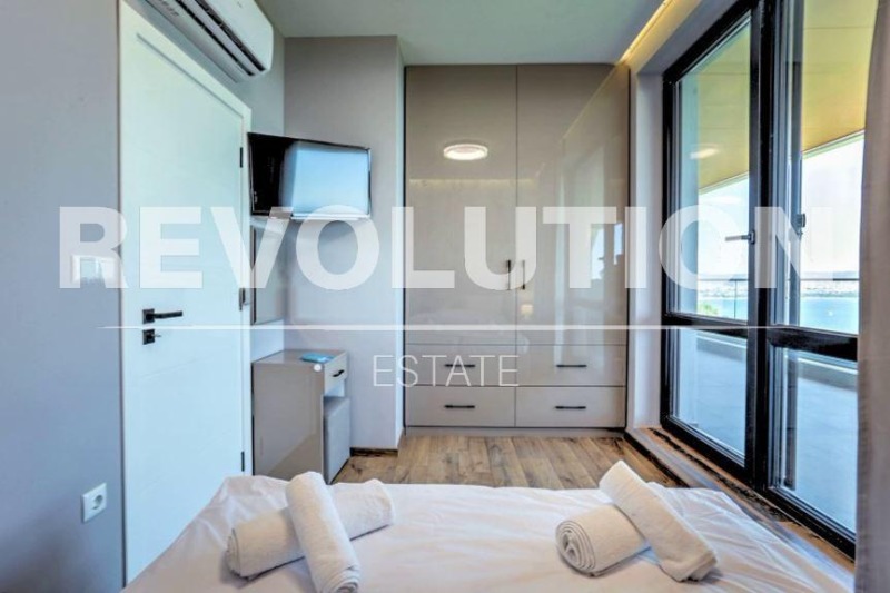 De inchiriat  3 dormitoare Varna , Galata , 207 mp | 49401030 - imagine [17]