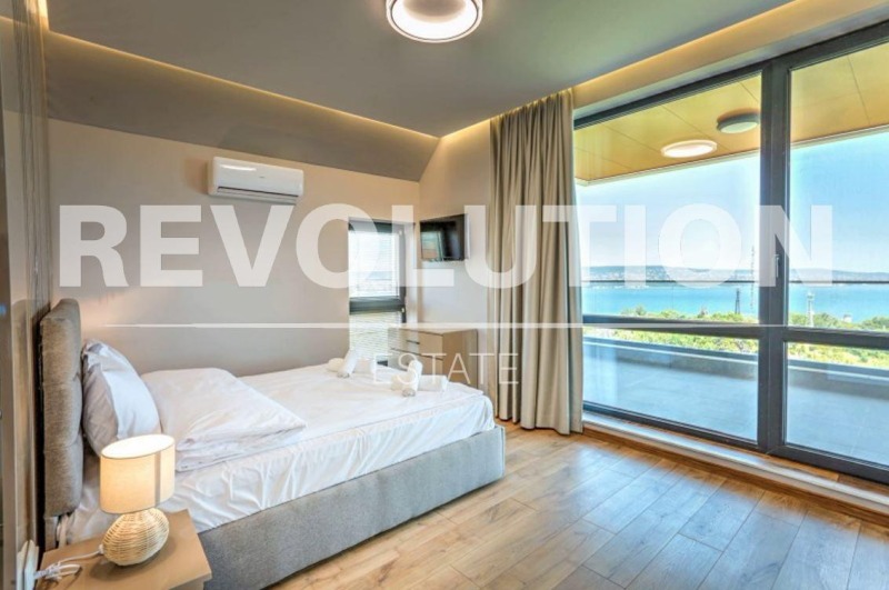 De inchiriat  3 dormitoare Varna , Galata , 207 mp | 49401030 - imagine [13]