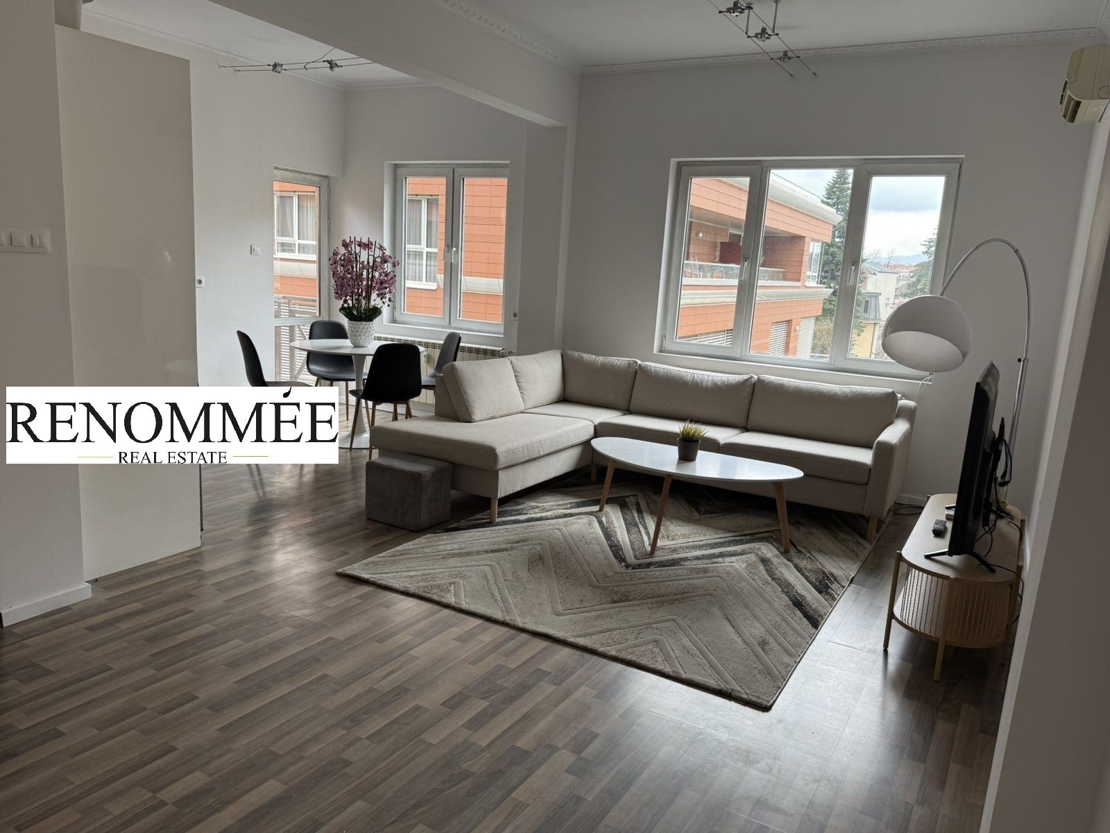 Дава под наем 2-СТАЕН, гр. София, Център, снимка 4 - Апартаменти - 53806381