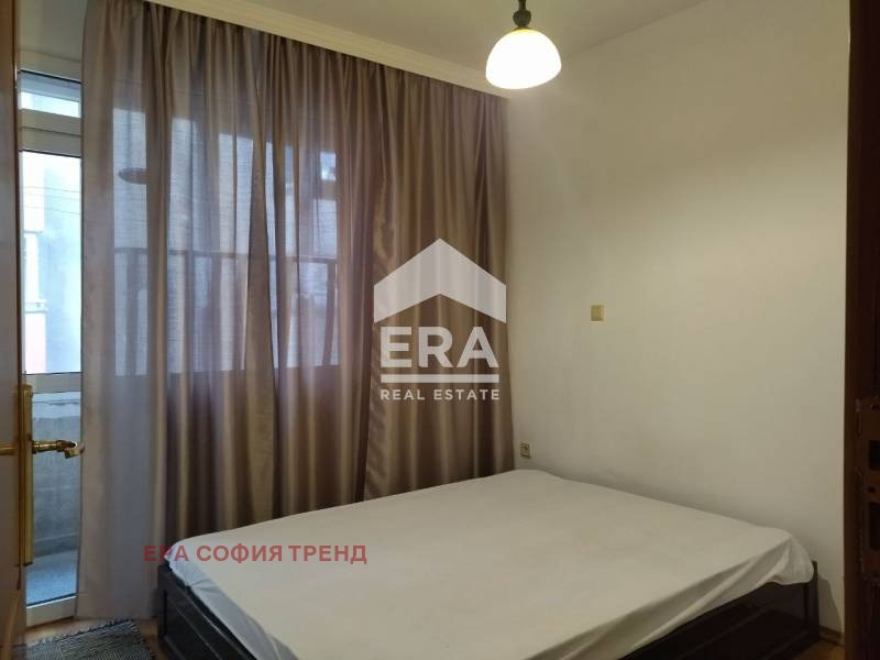 Zu vermieten  2 Schlafzimmer Sofia , Belite brezi , 137 qm | 37817066 - Bild [4]