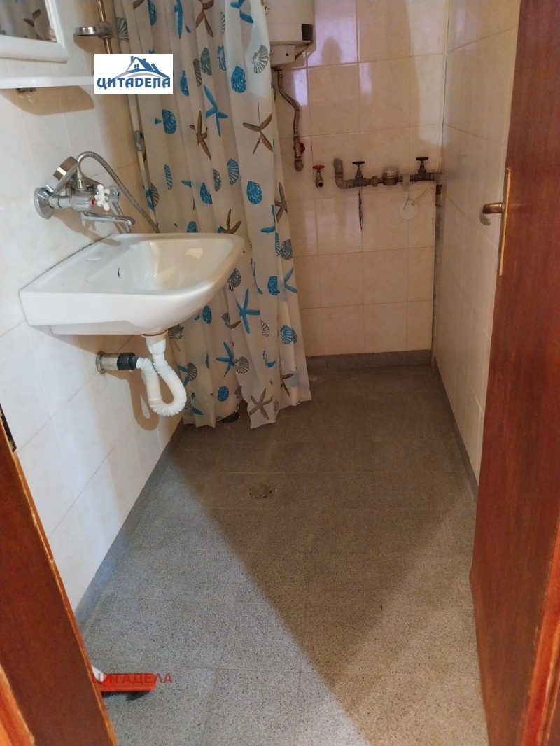 Дава под наем МНОГОСТАЕН, гр. Стара Загора, Център, снимка 9 - Апартаменти - 52875663