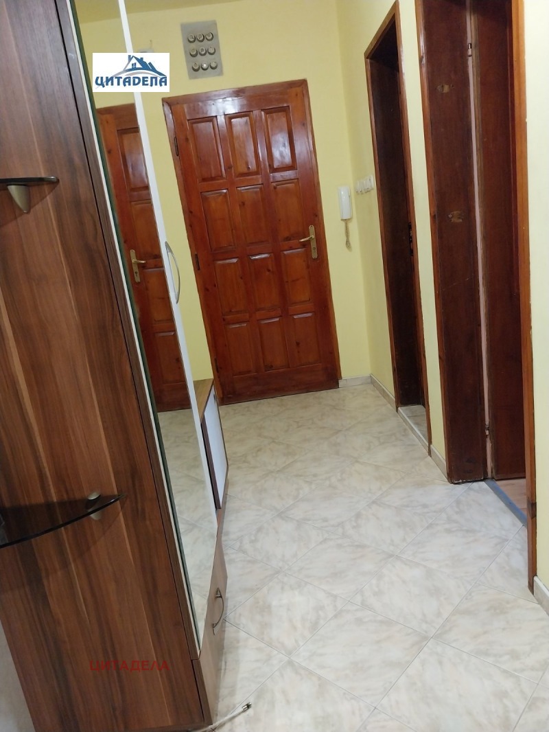 Дава под наем МНОГОСТАЕН, гр. Стара Загора, Център, снимка 5 - Апартаменти - 52875663