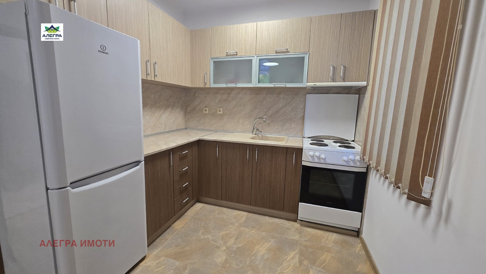 Дава под наем 3-СТАЕН, гр. Пазарджик, Устрем, снимка 2 - Апартаменти - 53782546