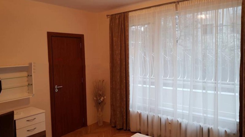 Дава под наем  4-стаен град София , Лозенец , 100 кв.м | 76226289 - изображение [9]