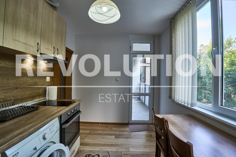 En renta  1 dormitorio Plovdiv , Mladezhki Jalm , 90 metros cuadrados | 63064394 - imagen [4]