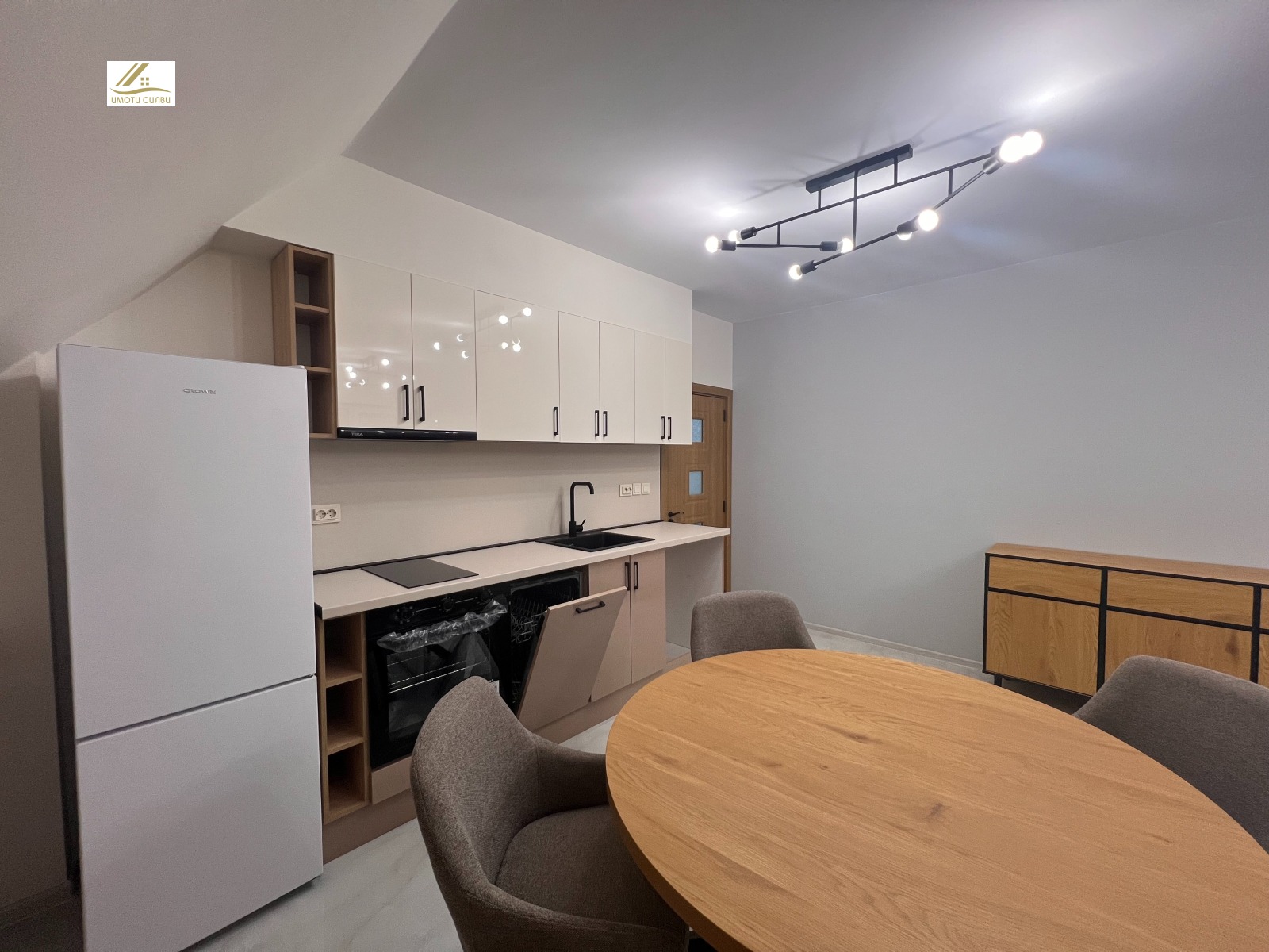 Дава под наем 3-СТАЕН, гр. Плевен, Идеален център, снимка 2 - Апартаменти - 53943281