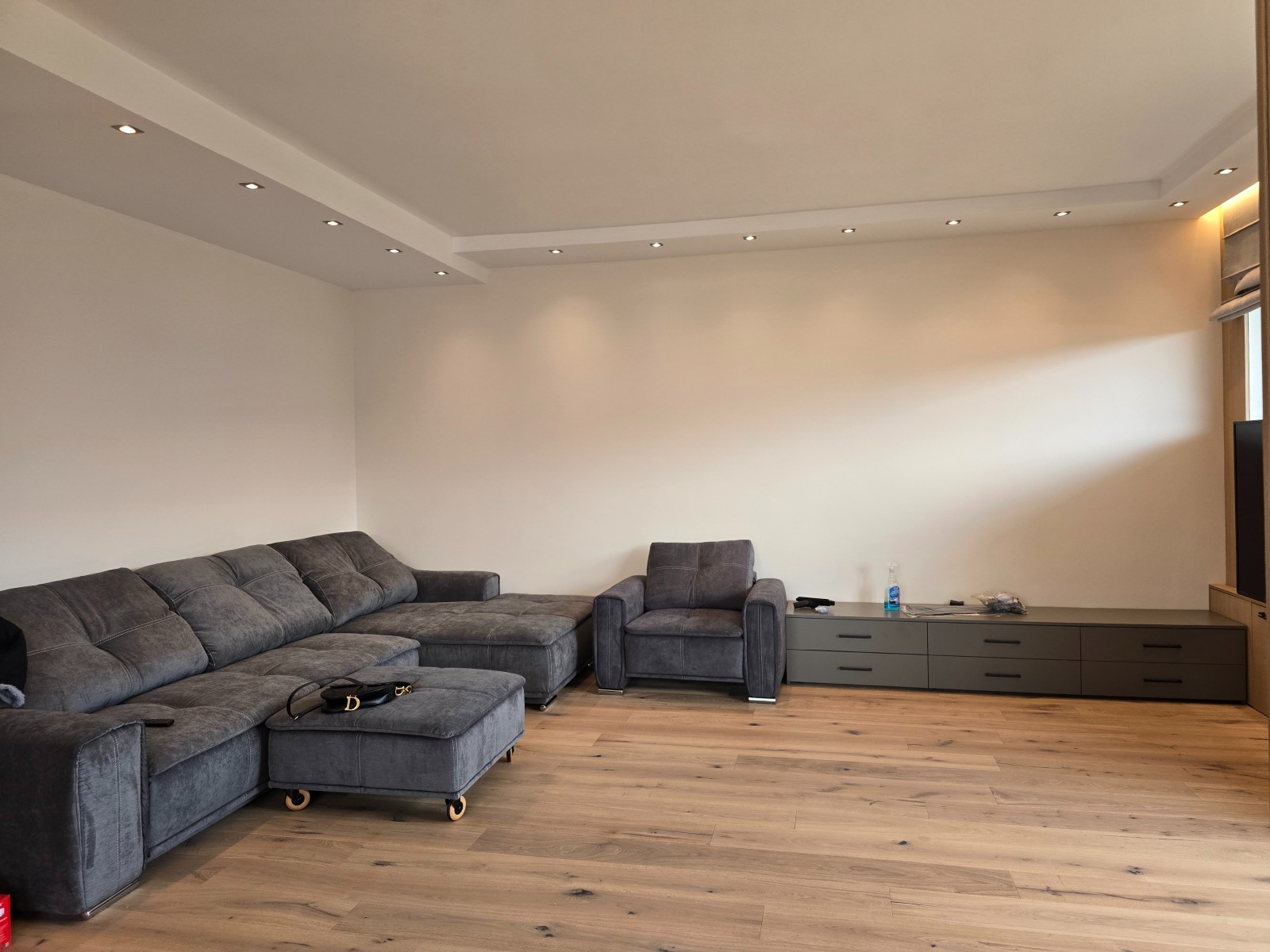 Дава под наем КЪЩА, с. Рударци, област Перник, снимка 10 - Къщи - 53717577