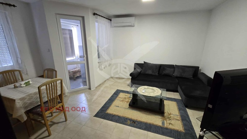 Da affittare  2 camere da letto Plovdiv , Sadijski , 89 mq | 54622100