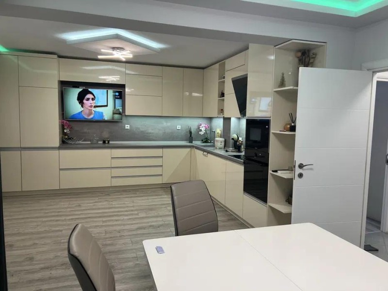 Da affittare  1 camera da letto Varna , Kajsieva gradina , 70 mq | 26222365 - Immagine [2]