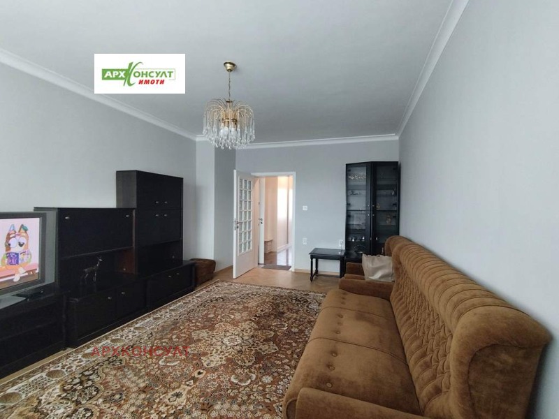 Дава под наем 3-СТАЕН, гр. София, Света Троица