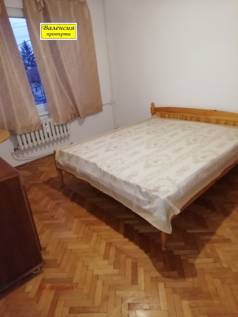 A louer  1 chambre Vratsa , Tsentar , 64 m² | 82292316 - image [4]