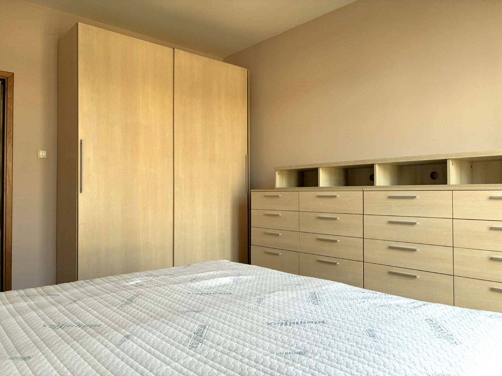 Дава под наем 3-СТАЕН, гр. София, Център, снимка 4 - Апартаменти - 53719859