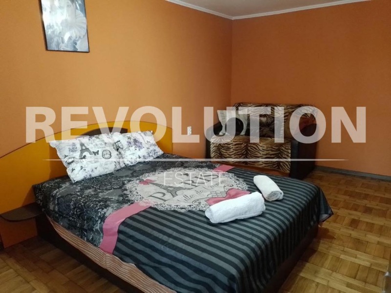 De inchiriat  2 dormitoare Varna , Țentâr , 76 mp | 76427783 - imagine [4]