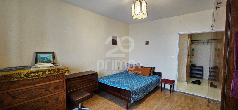 Дава под наем 3-СТАЕН, гр. Велико Търново, Колю Фичето, снимка 4 - Апартаменти - 53411231