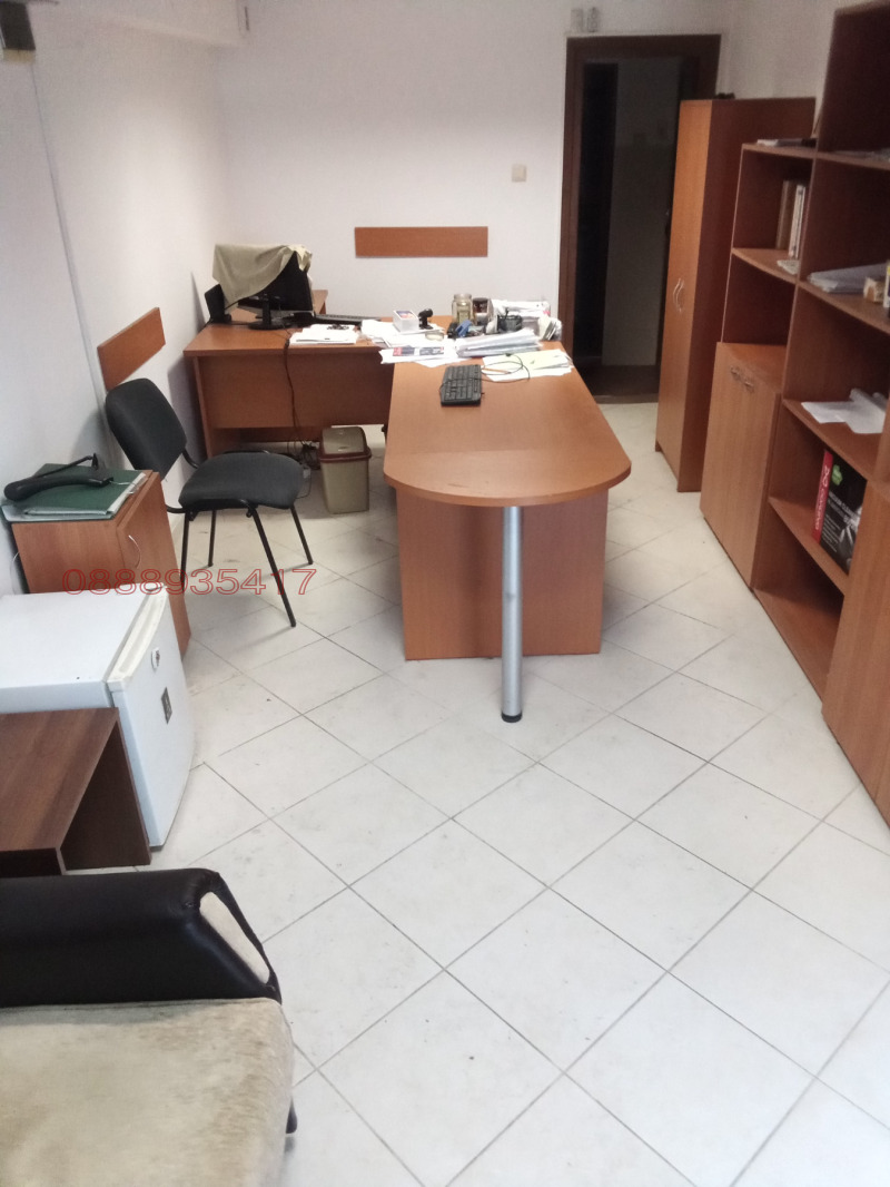Дава под нем  Офис, град Варна, Окръжна болница-Генерали •  165 € • ID 59588147 — holmes.bg - [1] 