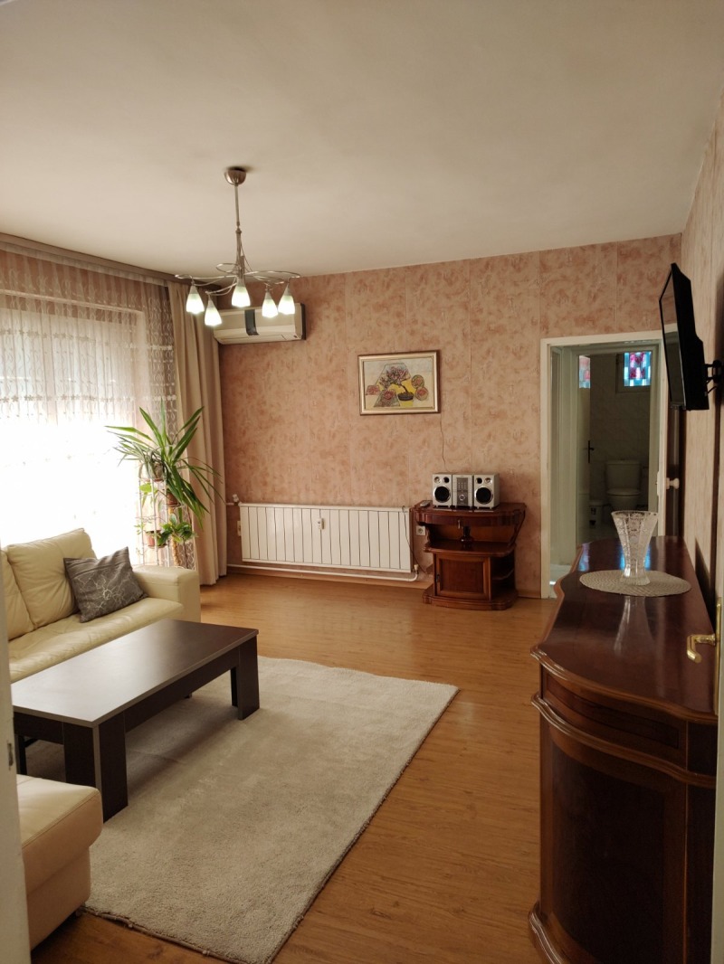 Til leje  2 soveværelser Plovdiv , Karshiyaka , 120 kvm | 54472844 - billede [9]