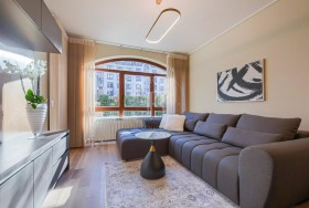 1 quarto Krastova vada, Sofia
