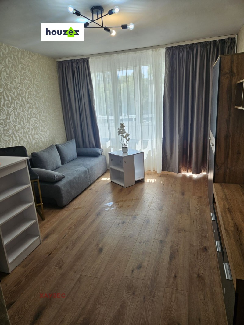 Дава под нем  1-стаен, град София, Хиподрума •  490 € • ID 20469628 — holmes.bg - [1] 