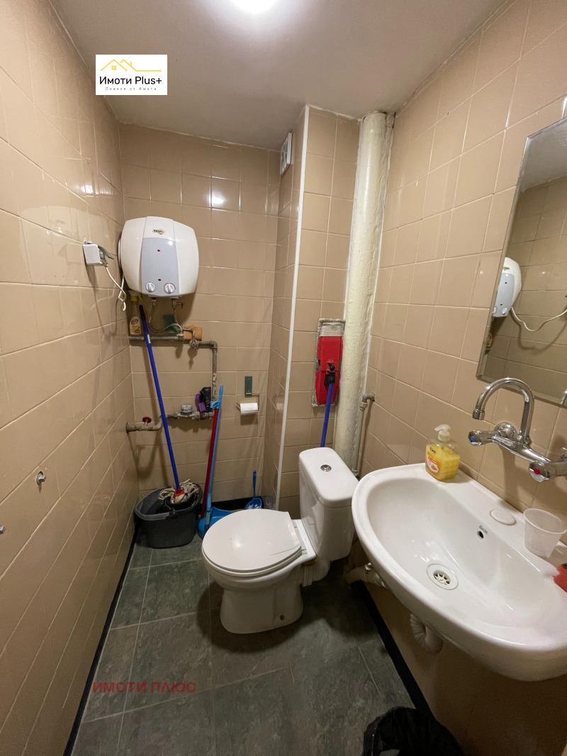 Дава под наем ОФИС, гр. Шумен, Център, снимка 4 - Офиси - 53370998