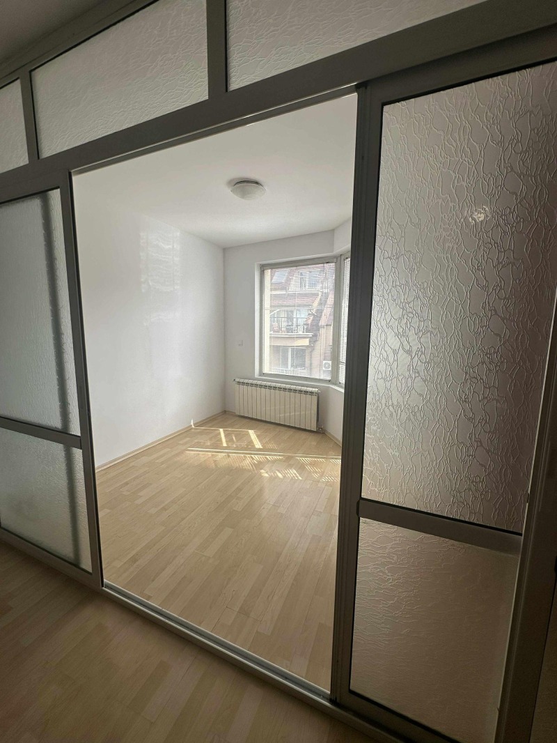 Дава под наем 1-СТАЕН, гр. София, Център, снимка 2 - Апартаменти - 53070646