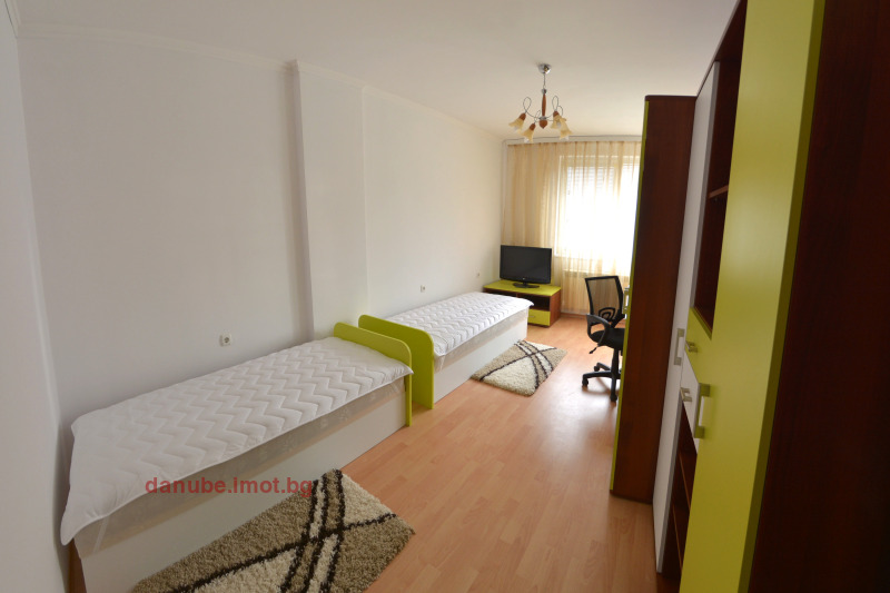 Da affittare  2 camere da letto Ruse , Tsentar , 103 mq | 43140385 - Immagine [9]