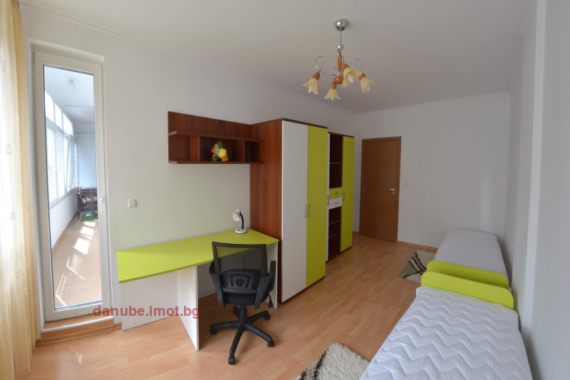 Da affittare  2 camere da letto Ruse , Tsentar , 103 mq | 43140385 - Immagine [12]