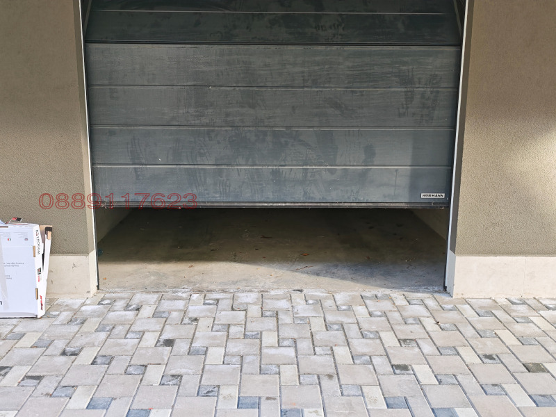 Дава под наем ГАРАЖ, ПАРКОМЯСТО, гр. Плевен, 9-ти квартал, снимка 2 - Гаражи и паркоместа - 53082143