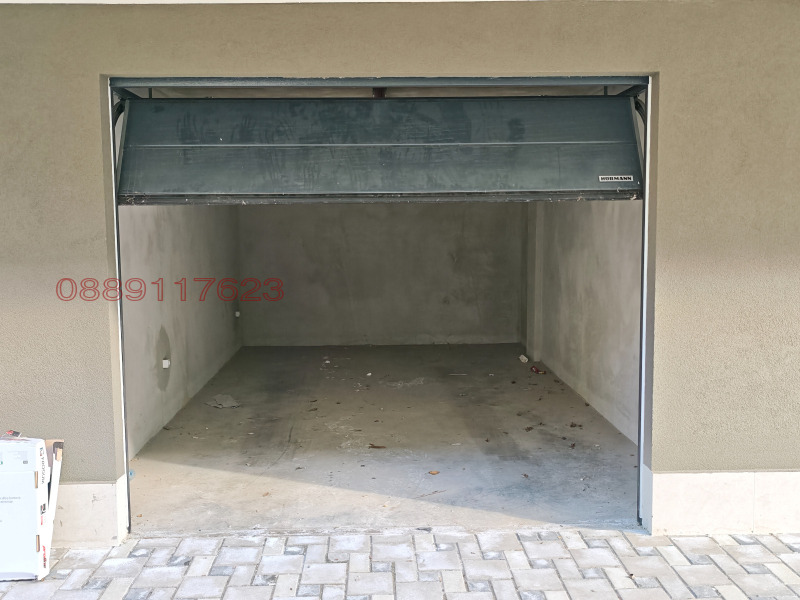 Дава под наем ГАРАЖ, ПАРКОМЯСТО, гр. Плевен, 9-ти квартал, снимка 5 - Гаражи и паркоместа - 53082143