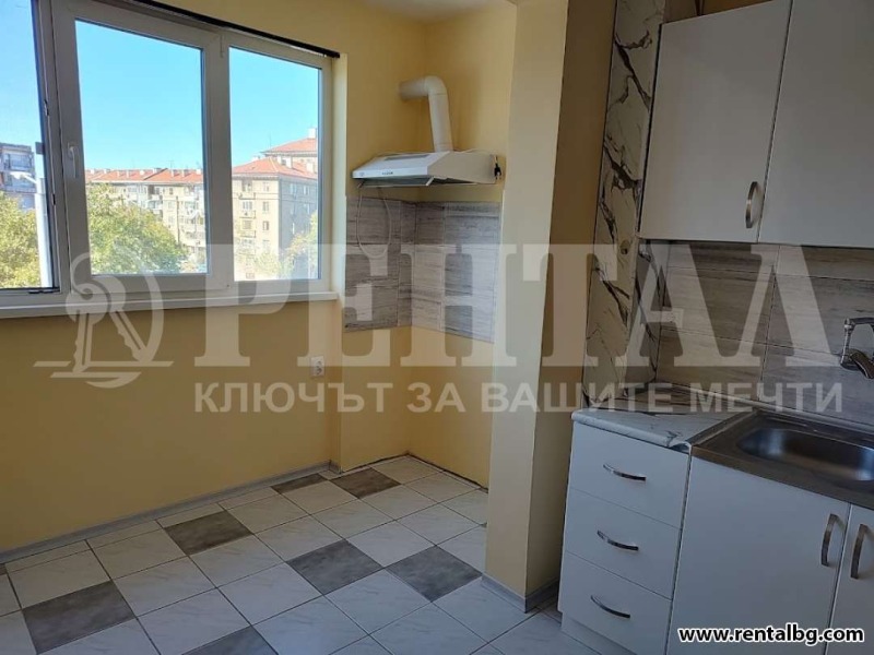 K pronájmu  1 ložnice Plovdiv , Centar , 75 m2 | 59891817