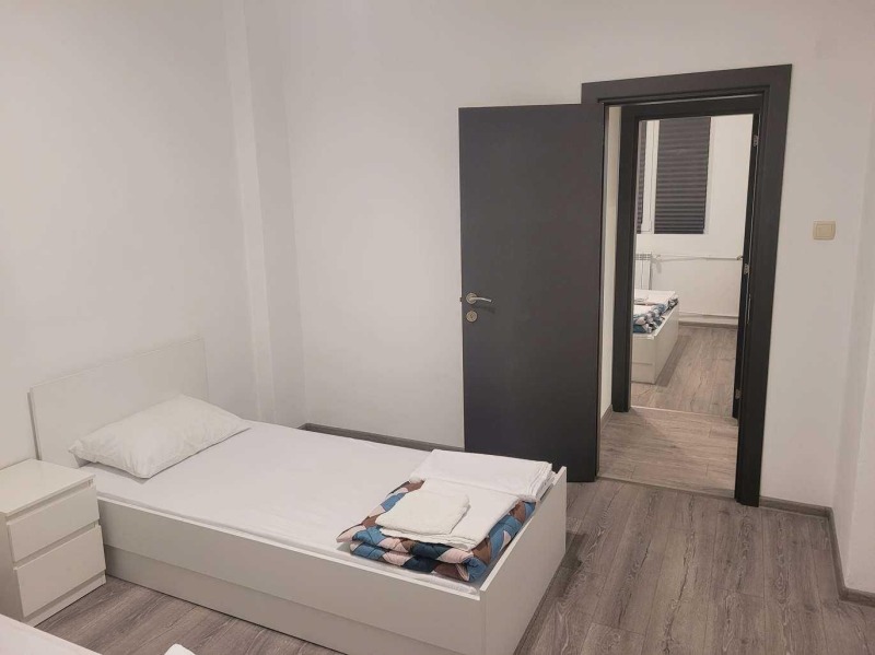 Дава под наем 3-СТАЕН, гр. София, Център, снимка 10 - Апартаменти - 53003126